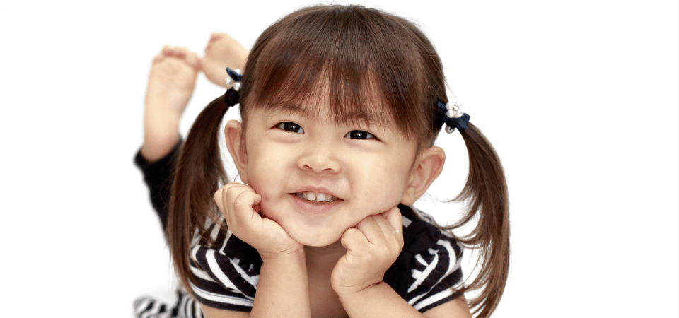 Read more about the article JAK WSPIERAĆ ROZWÓJ MOWY U PRZEDSZKOLAKA I DLACZEGO TO TAKIE WAŻNE?